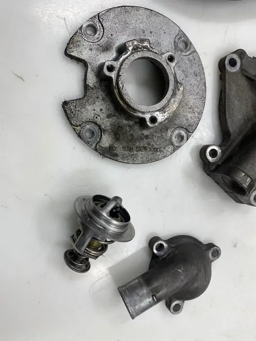 2010 Arctic Cat Sno Pro 600 Thermostat Stator Base Plate Water Pump Cover