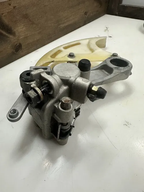 2006 Honda Crf 250 Crf250 Crf250r Rear Brake Caliper Rotor Guard 43150-KRN-711