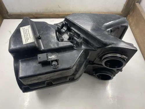 2012 Polaris Shift 600 IQ Air Box Airbox Intake Silencer Assembly 1203892 MAF