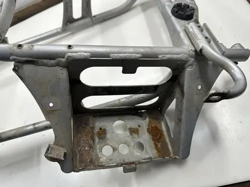 2004 Polaris Predator 500 Atv Quad Frame Subframe Back 1014516-385