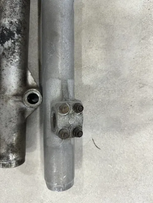 2001 HONDA XR650L FRONT FORKS. PART NUMBERS 51480-MY6-792, 51580-MY6-792