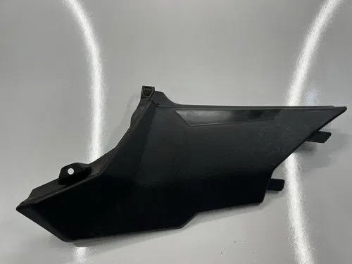 2017 POLARIS SCRAMBLER XP 1000 LOWER LEFT SIDE COVER 5439323-070