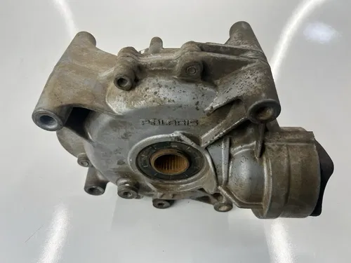 2009 Polaris Sportsman 850 Rear Differential Dif Gear Case 2204462 2204452