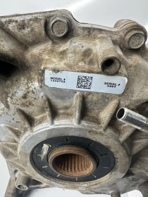 2009 Polaris Sportsman 850 Rear Differential Dif Gear Case 2204462 2204452