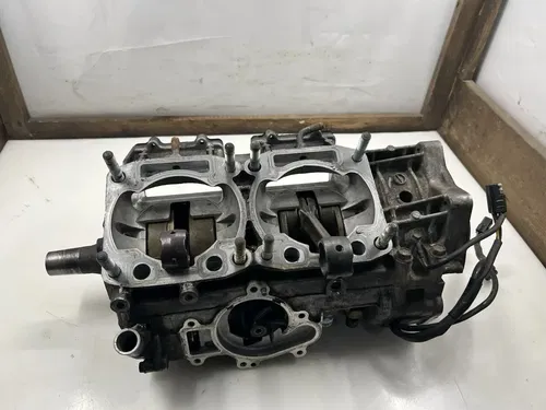 2004 Arctic Cat Saber Cat 500 LX Bottom End Crankcase Crank Case Crankshaft