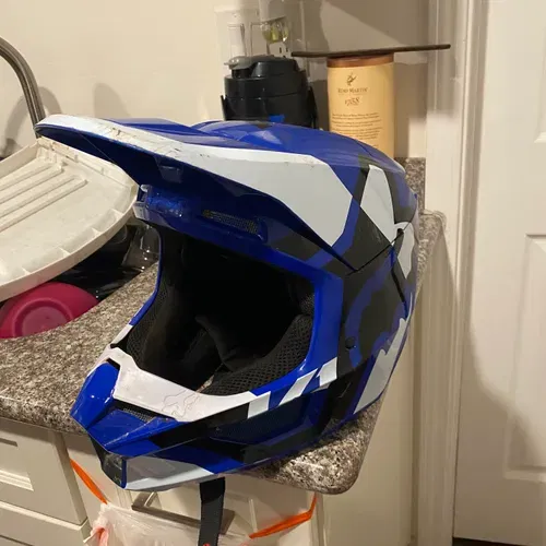 Fox V1 Dirtbike Helmet