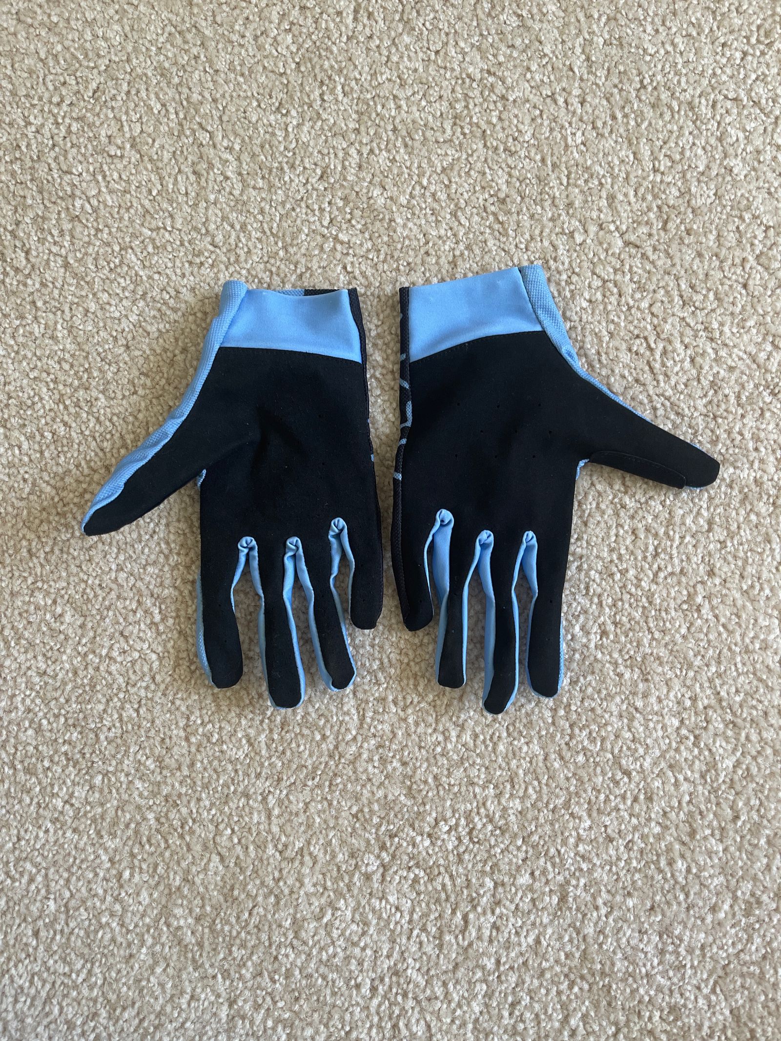 aektiv-gloves-size-l-mx-locker