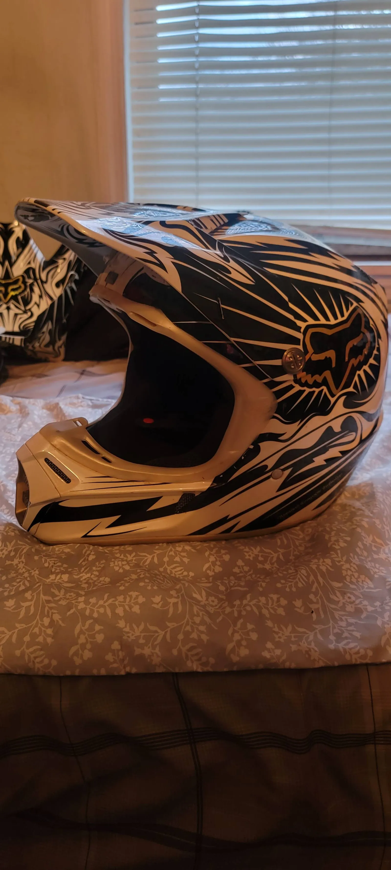 Casque Cross Adulte CASQUE CROSS FOX V3 Flight Mips Taille S Neuf