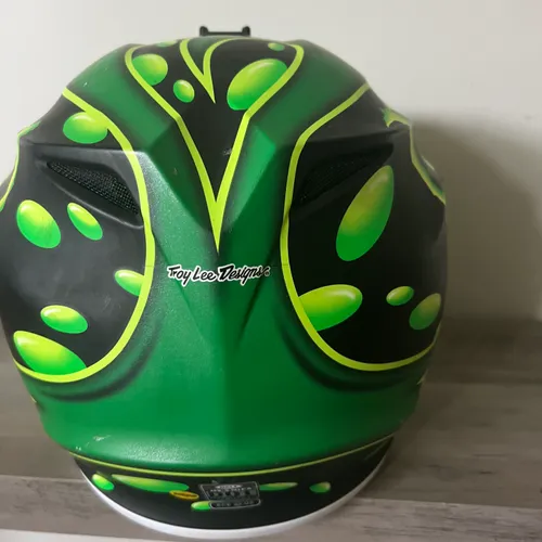 Bell Helmets - Size XXL