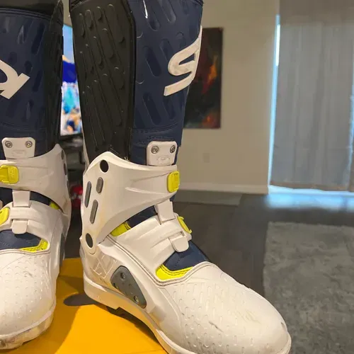 Sidi Atojo SRS
Europe Brand Mx & Enduro 