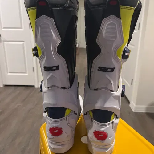 Sidi Atojo SRS
Europe Brand Mx & Enduro 