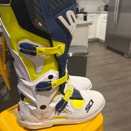 Sidi Atojo SRS
Europe Brand Mx & Enduro 