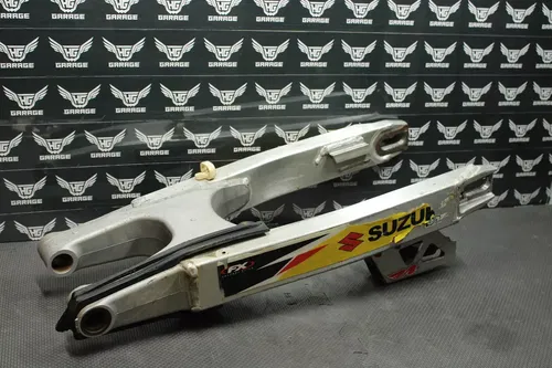 1999 SUZUKI RM125 RM250 OEM SWINGARM SWING ARM SUSPENSION 61000-37E10
