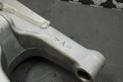 1999 SUZUKI RM125 RM250 OEM SWINGARM SWING ARM SUSPENSION 61000-37E10