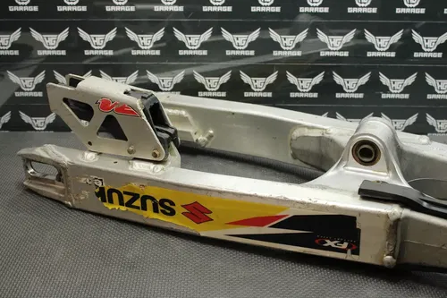 1999 SUZUKI RM125 RM250 OEM SWINGARM SWING ARM SUSPENSION 61000-37E10