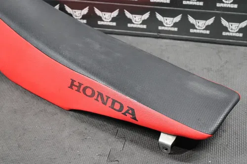 2006 06-08 HONDA CRF450R OEM SEAT SADDLE CUSHION 77100-MEN-850