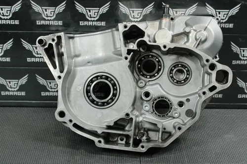 2009 KAWASAKI KX250F OEM LEFT RIGHT ENGINE MOTOR CRANKCASE CRANK CASES BLOCK