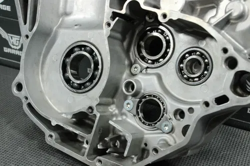 2009 KAWASAKI KX250F OEM LEFT RIGHT ENGINE MOTOR CRANKCASE CRANK CASES BLOCK