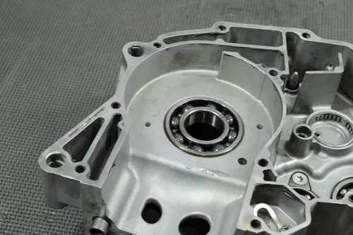 2009 KAWASAKI KX250F OEM LEFT RIGHT ENGINE MOTOR CRANKCASE CRANK CASES BLOCK