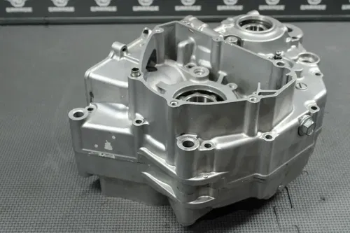 2009 KAWASAKI KX250F OEM LEFT RIGHT ENGINE MOTOR CRANKCASE CRANK CASES BLOCK