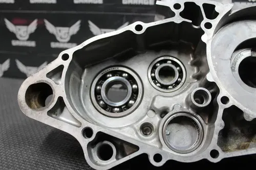1992 SUZUKI RM250 OEM LEFT RIGHT ENGINE MOTOR CRANKCASE CRANK CASES 11301-28814