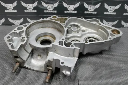 1992 SUZUKI RM250 OEM LEFT RIGHT ENGINE MOTOR CRANKCASE CRANK CASES 11301-28814