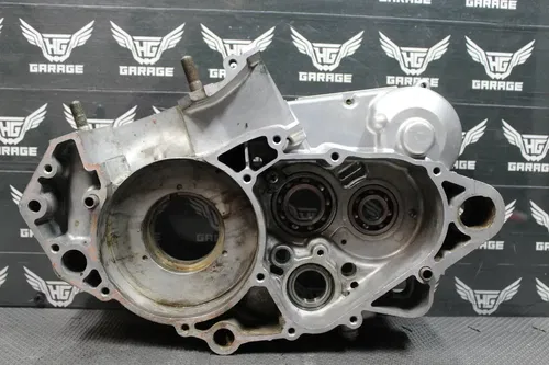 1992 SUZUKI RM250 OEM LEFT RIGHT ENGINE MOTOR CRANKCASE CRANK CASES 11301-28814
