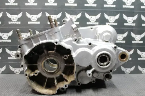1992 SUZUKI RM250 OEM LEFT RIGHT ENGINE MOTOR CRANKCASE CRANK CASES 11301-28814