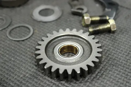 2004 SUZUKI DRZ125 OEM KICKSTART KICK START SHAFT W IDLER GEAR 26211-05203 26240