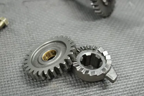 2004 SUZUKI DRZ125 OEM KICKSTART KICK START SHAFT W IDLER GEAR 26211-05203 26240