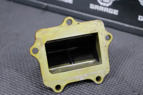 2003 YAMAHA 02-22 YZ250 OEM INTAKE REED BLOCK ASSEMBLY 5NX-13565-00-00