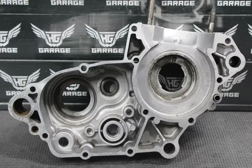 1994 KAWASAKI KDX200 OEM LEFT RIGHT ENGINE MOTOR CRANKCASE CRANK CASES BLOCK