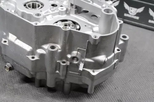 2007 SUZUKI DRZ400S DRZ400SM OEM LEFT RIGHT ENGINE MOTOR CRANKCASE