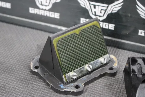 2002 KTM 02-06 200 OEM INTAKE REED BLOCK ASSEMBLY 50330050200