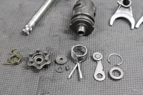 1997 KAWASAKI KX250 OEM ENGINE TRANSMISSION TRANNY ASSEMBLY GEARS