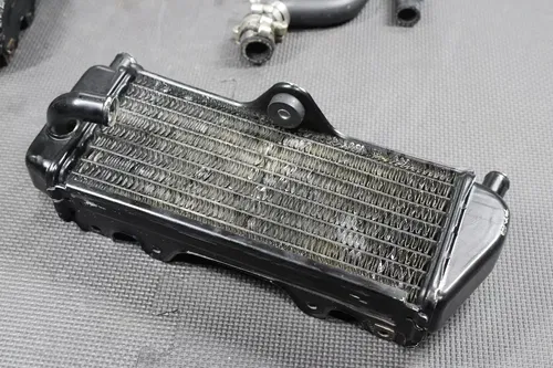 1999 YAMAHA YZ250 OEM ENGINE MOTOR COOLING COOLER RADIATOR 4SR-1240A-10-00