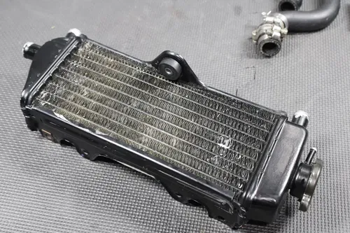 1999 YAMAHA YZ250 OEM ENGINE MOTOR COOLING COOLER RADIATOR 4SR-1240A-10-00