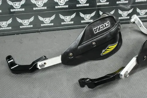 2006 HONDA CYCRA PROBEND HANDLEBARS BARS HANDGUARDS BARK BUSTERS NICE!