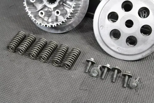 1999 HONDA CR250R OEM CLUTCH BOSS HUB OUTER PRESSURE PLATE 22120-KZ3-B11