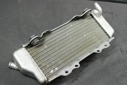 2004 YAMAHA 03-05 YZ450F OEM ENGINE MOTOR COOLING COOLER RADIATOR MINT!!
