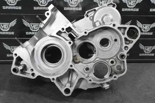 1997 YAMAHA YZ125 OEM LEFT RIGHT ENGINE MOTOR CRANKCASE CRANK CASES BLOCK