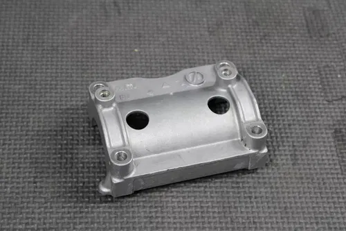 2015 HONDA CRF450R OEM ENGINE CAM SHAFT HOLDER CAP 12010-MEN-A90