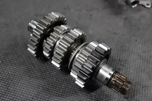 2010 YAMAHA YZ450F OEM ENGINE TRANSMISSION TRANNY ASSEMBLY GEARS