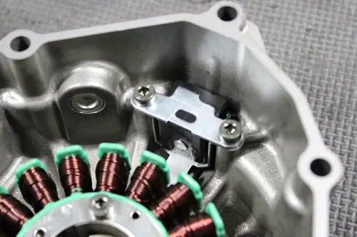 203 KAWASAKI KLX400R KLX400SR STATOR MAGNETO GENERATOR ALTERNATOR 14031-S008