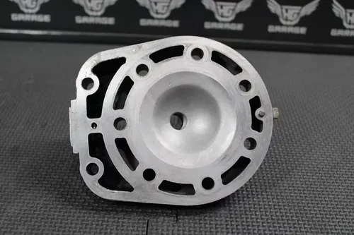 1992 KAWASAKI KX250 OEM ENGINE MOTOR CYLINDER HEAD COVER DOME CHAMBER 11001-1368