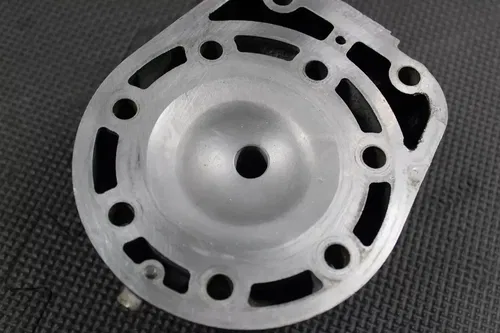 1992 KAWASAKI KX250 OEM ENGINE MOTOR CYLINDER HEAD COVER DOME CHAMBER 11001-1368