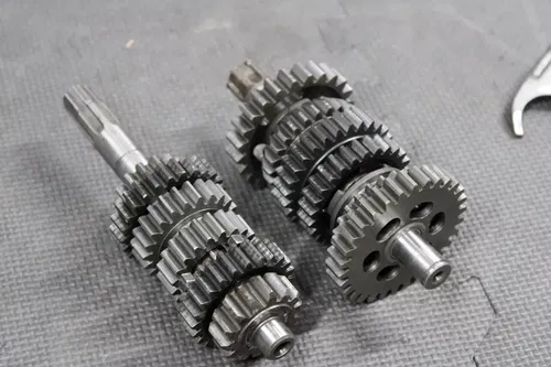 1992 KAWASAKI KX125 OEM ENGINE TRANSMISSION TRANNY ASSEMBLY GEARS