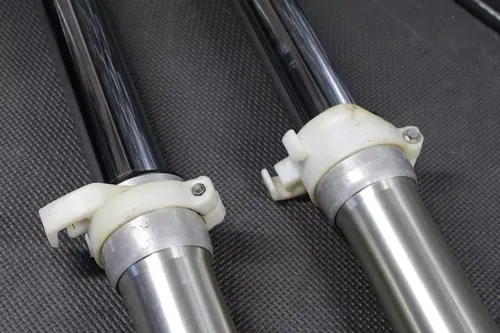 1999 YAMAHA YZ250 OEM RIGHT LEFT FRONT SUSPENSION FORKS SHOCKS 5CU-23102-00-00