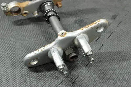 2003 97-03 HONDA XR70R OEM FRONT FORKS LOWER UPPER TRIPLE TREE STEM CLAMP