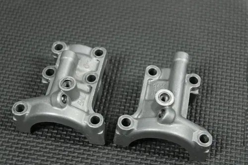 2009 YAMAHA YZ250F OEM ENGINE CYLINDER HEAD CAMSHAFT CAPS HOLDERS